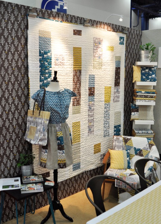 Monaluna Fall Quilt Market Booth - Westwood